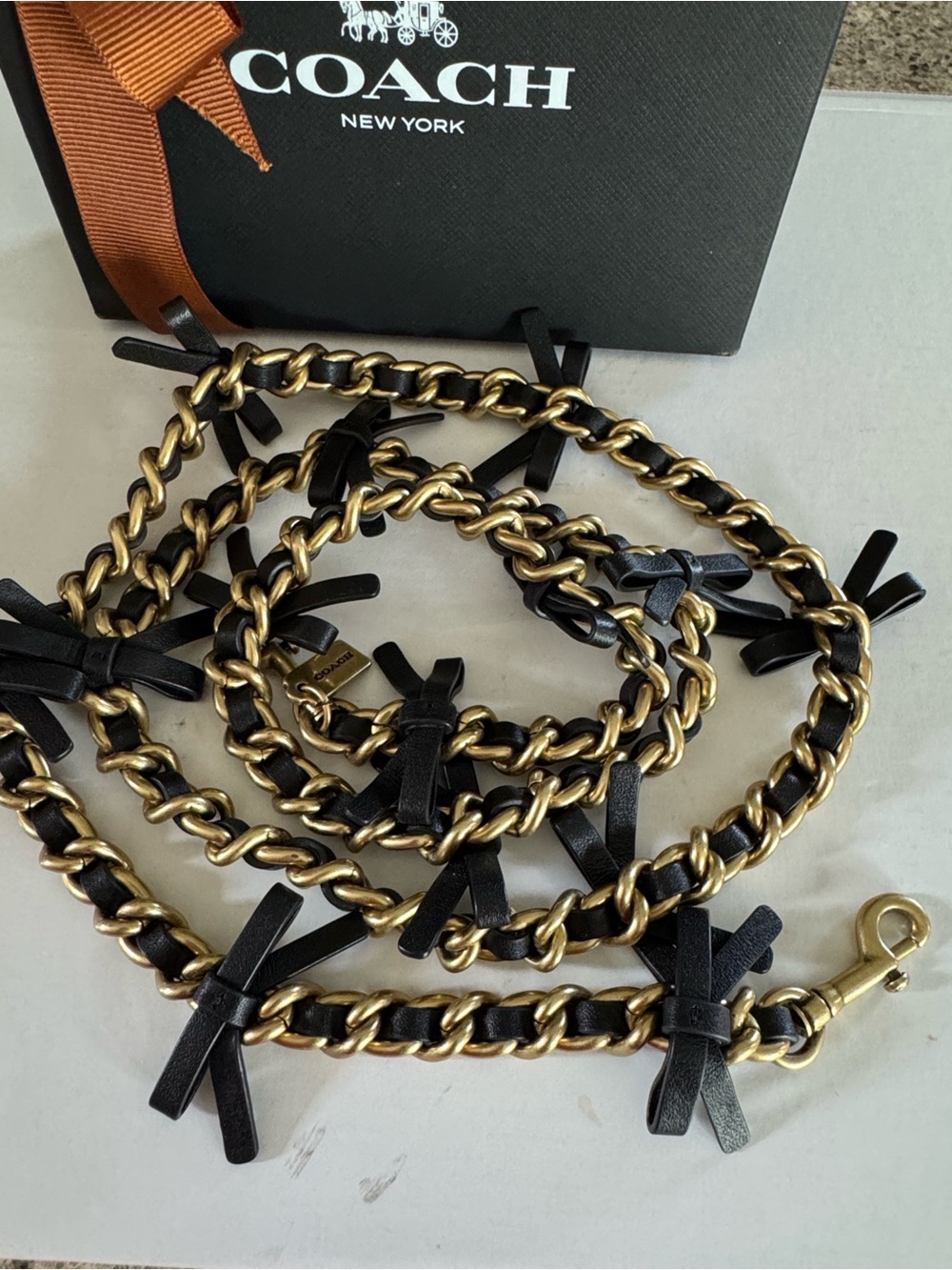 🖤 Black Leather and Gold-Tone Chain Strap🖤 - Picture 11 of 16